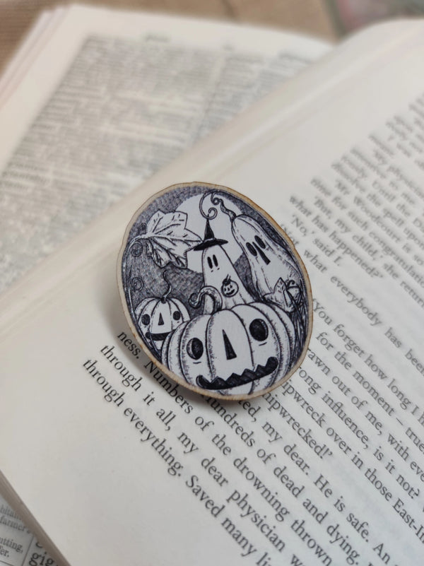 Pumpkin Patch Witch Wooden Pin