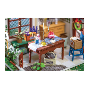 Mrs Charlie’s dining room miniature DIY craft kit - paper craft house closeup